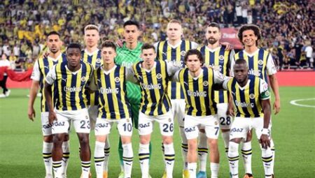 Fenerbahçe’nin En Çok Konuşulan Futbolcuları