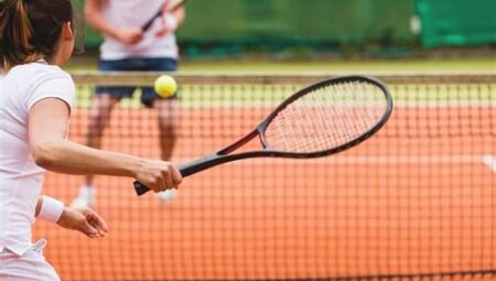 Tenis ve Sağlık: Oynarken Dikkat Edilmesi Gereken Temel Sağlık İpuçları