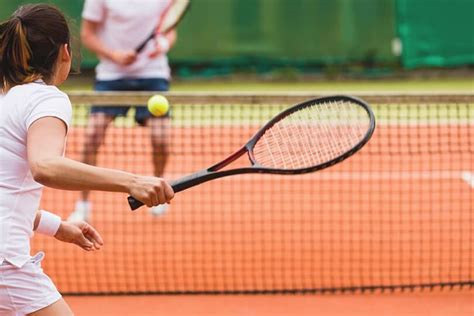 Tenis ve Sağlık: Oynarken Dikkat Edilmesi Gereken Temel Sağlık İpuçları